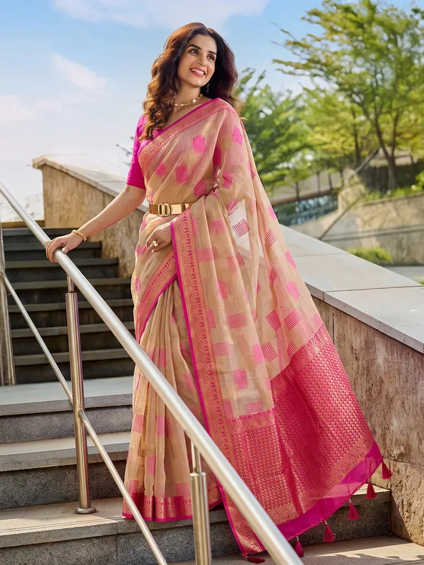 Beige_Pink_Pure_Cotton_Woven_Saree_For_Women