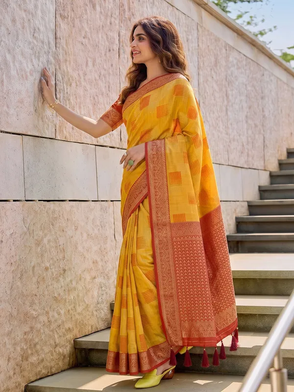Mustard_Pure_Cotton_Red_Zari_Border_Saree_For_Women