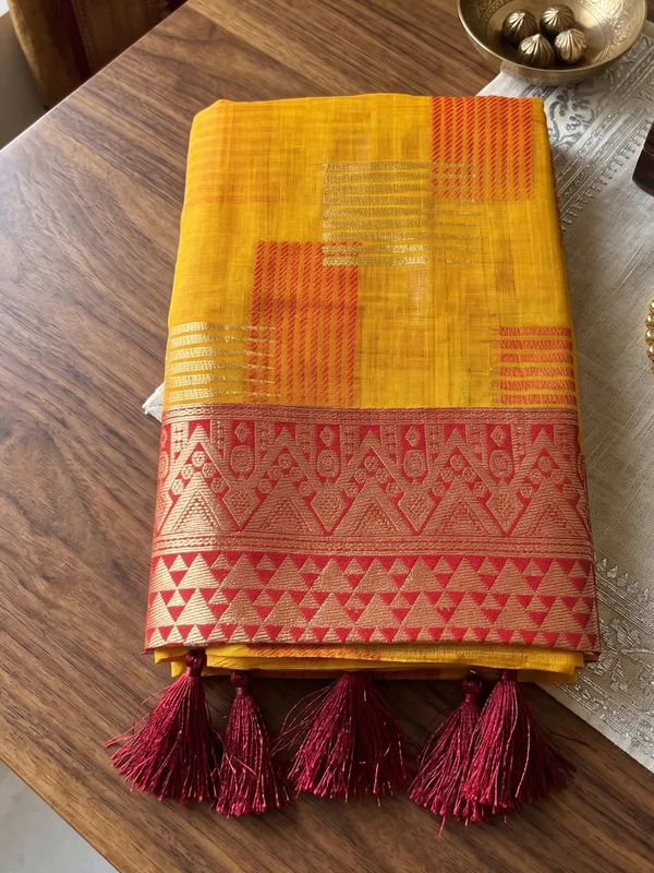 Mustard_Pure_Cotton_Red_Zari_Border_Saree_For_Women