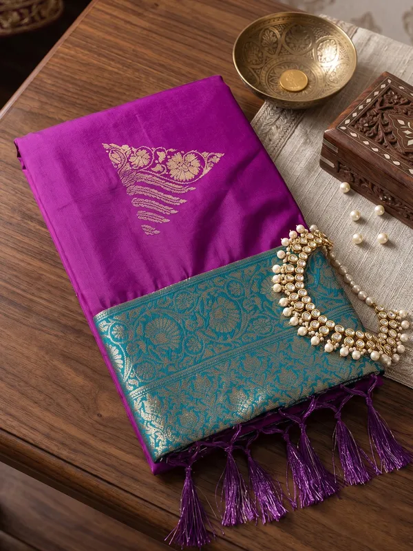 Purple_Soft_Silk_Teal_Border_Woven_Saree_For_Women
