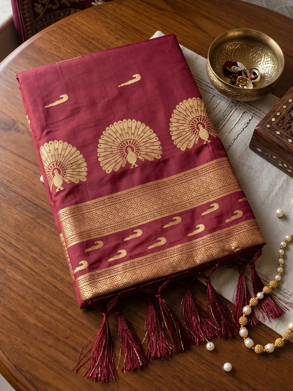 Maroon_Soft_Silk_Gold_Motif_Woven_Saree_For_Women
