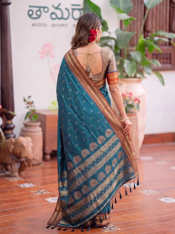 Teal_Blue_Soft_Silk_Gold_Motif_Saree_For_Women