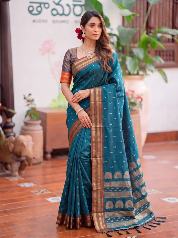 Teal_Blue_Soft_Silk_Gold_Motif_Saree_For_Women