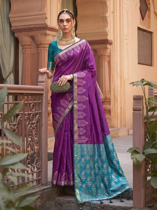 Purple_Soft_Silk_Contrast_Teal_Border_Zari_Saree_For_Women