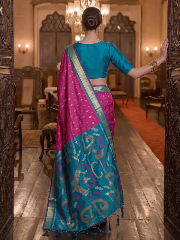 Rani_Pink_Pochampally_Silk_Ikat_Woven_Saree_For_Women