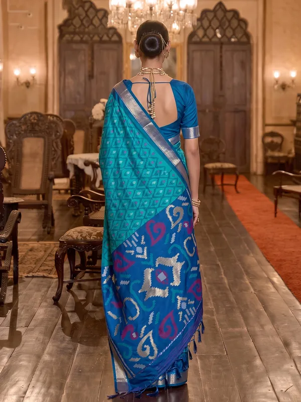 Sky_Blue_Pochampally_Silk_Ikat_Saree_For_Women