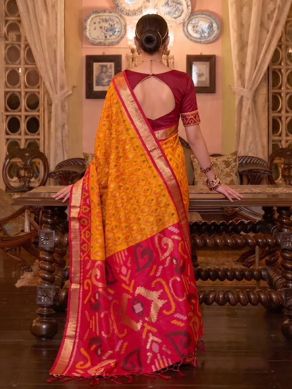 Mustard_Pochampally_Silk_Ikat_Woven_Saree_For_Women