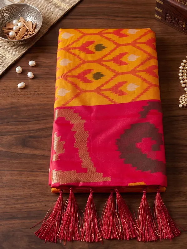 Mustard_Pochampally_Silk_Ikat_Woven_Saree_For_Women