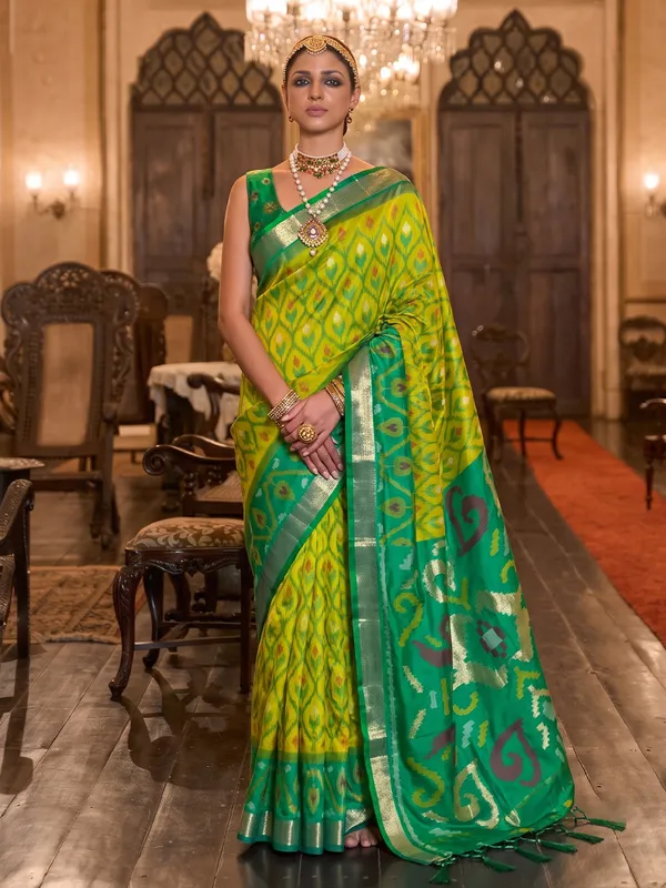 Mehendi_Green_Pochampally_Silk_Ikat_Saree_For_Women