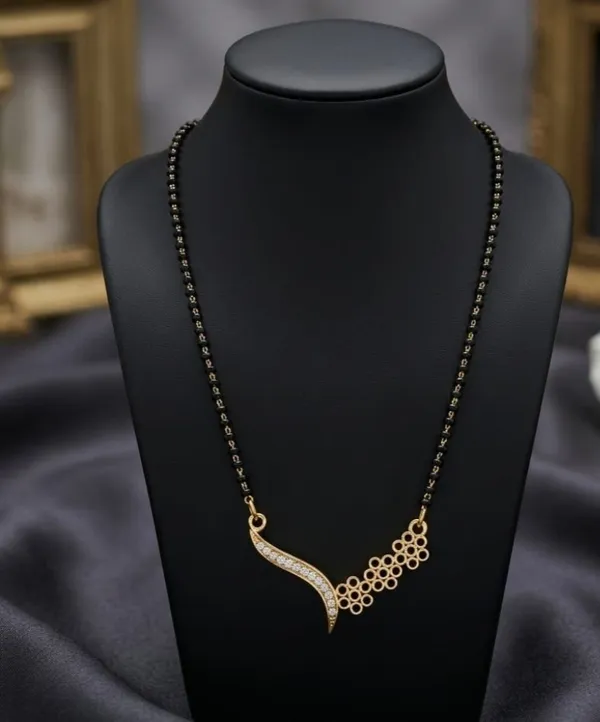 Black_Beaded_Necklace_With_Gold_Tone_Pendant_for_Women