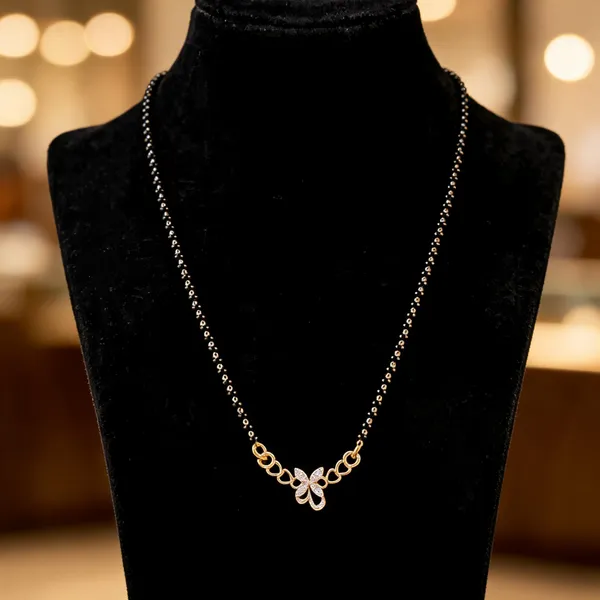 Gold_Toned_Butterfly_Pendant_Necklace_For_Women