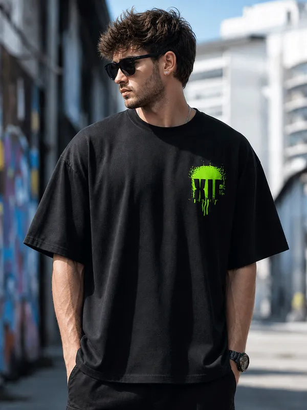 Xie_Neon_Graffiti_Oversized_T_Shirt_Black