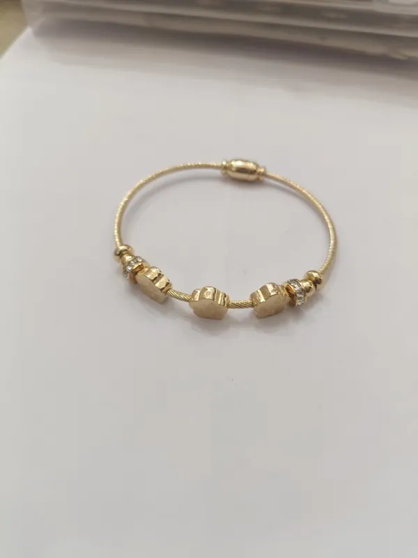 Gold_Tone_Textured_Bead_Bracelet