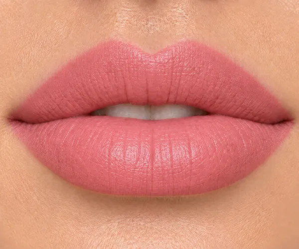 Lip_gloss_-_Pink_Magic