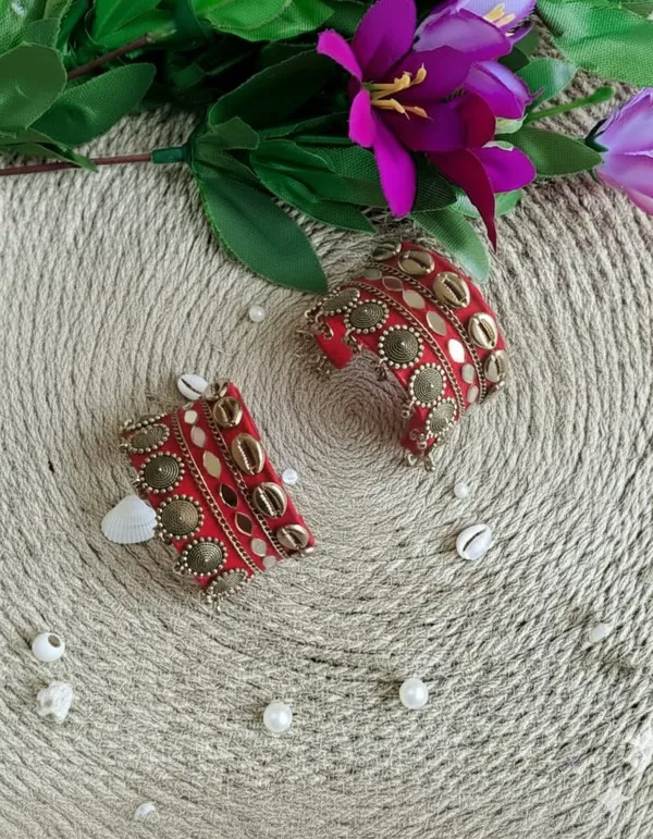 Navratri_Special_Traditional_Handcrafted_Handcuff_Kada_with_Mirror_&_Cowrie_Shell_Work