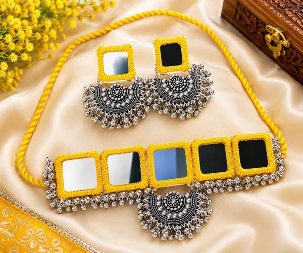 Yellow_Thread_Mirror_Work_Chokar_Jewellery_Set_for_Women