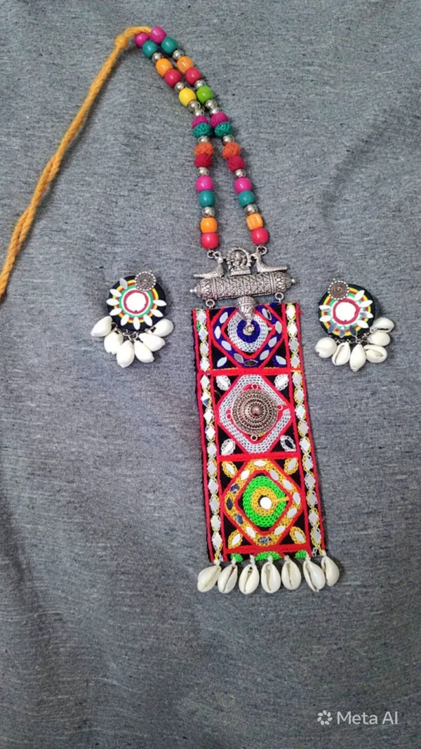 Multicolor_Handmade_Kutch_Embroidered_Necklace_Set