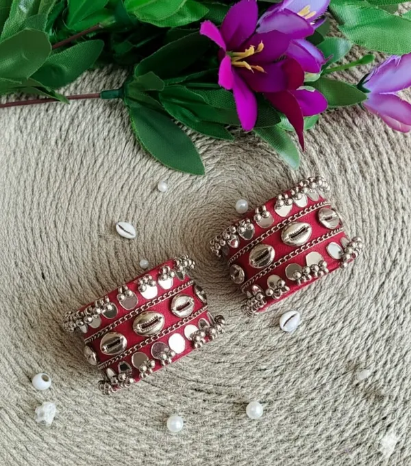 Navratri_Special_Traditional_Handcrafted_Handcuff_Kada_with_Mirror_&_Cowrie_Shell_Work