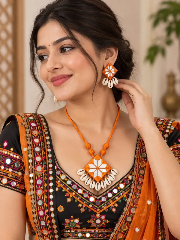 Orange_Geometric_Mirror_Shell_Jewellery_Set_for_Women