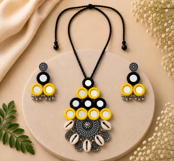 Black_And_Yellow_Thread_Mirror_Tribal_Necklace_Set_for_Women