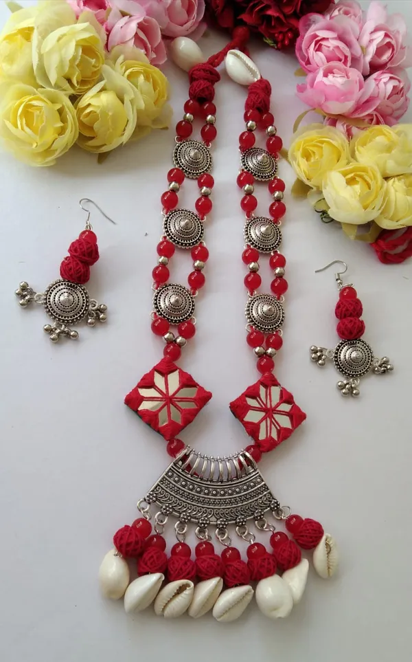 Red_Beaded_Oxidized_Silver_Necklace_Set_For_Women