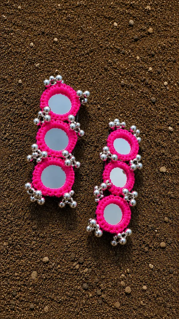 Handcrafted_Pink_Beaded_Hair_Pin_with_Mirror_&_Silver_Bead_Detailing