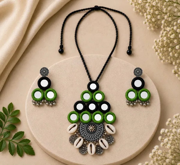 Green_Black_Thread_Mirror_Tribal_Necklace_Set_for_Women