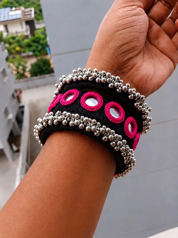 Black_Fabric_Wrapped_Pink_Embroidered_Mirror_Bangle__For_Women