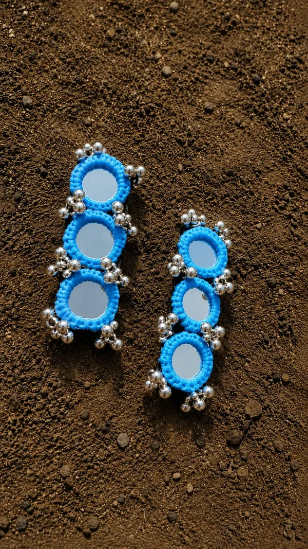 Handcrafted_Skyblue_Beaded_Hair_Pin_with_Mirror_&_Silver_Bead_Detailing