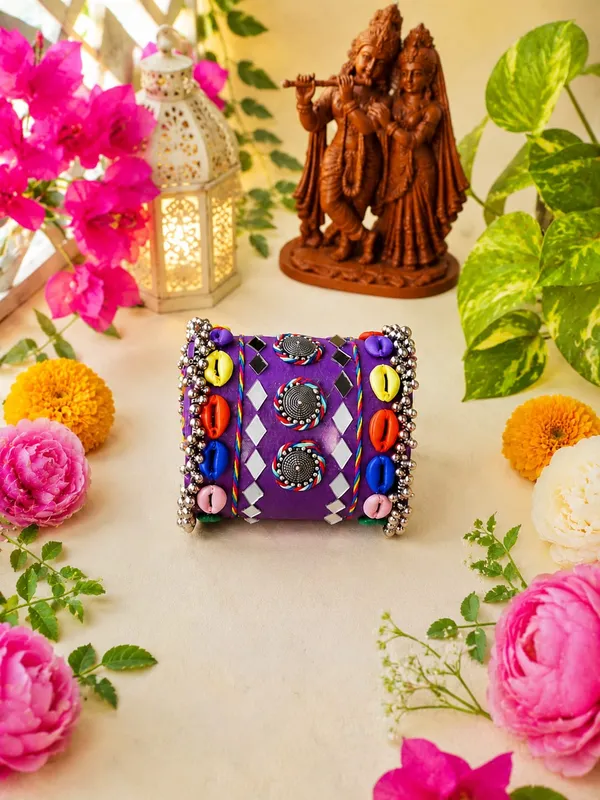 Navratri_Special_Traditional_Handcrafted_Handcuff_Kada_With_Mirror_And_Cowrie_Shell_Work