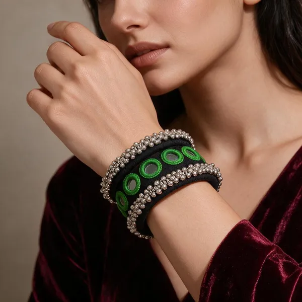 Black_Fabric_Wrapped_Embroidered_Mirror_Bangle_For_Women