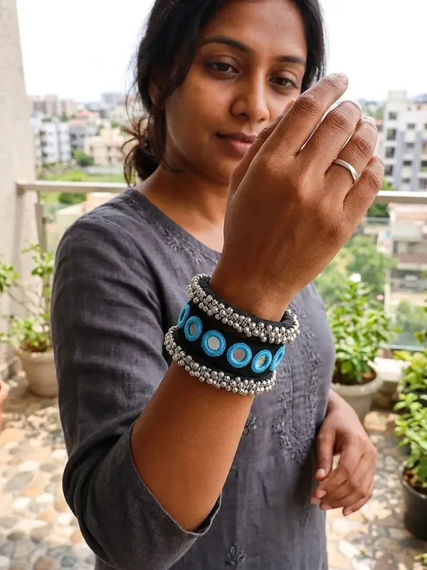 Black_Fabric_Wrapped_Sky_Blue_Embroidered_Mirror_Bangle_For_Women