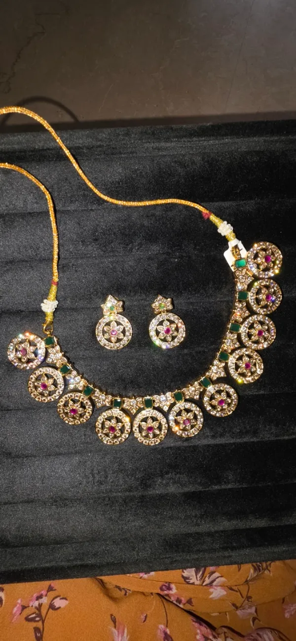 Gold_Brass_Necklace_For_Women