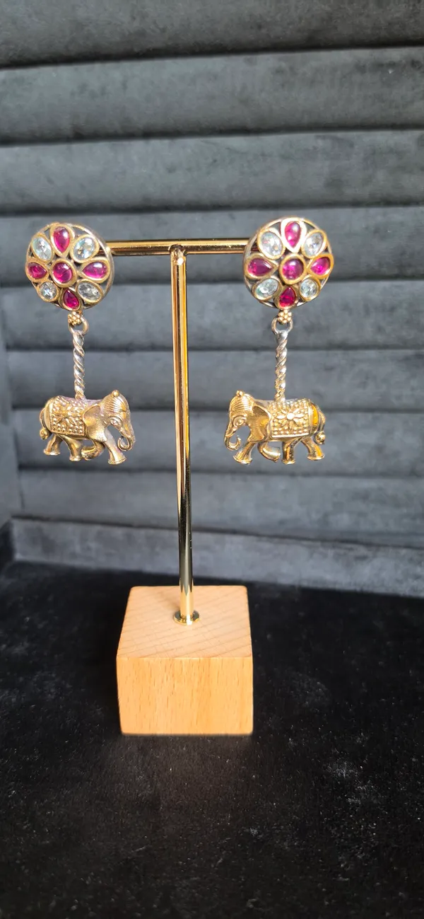 Gold_&_Red_Brass_Earrings_For_Women