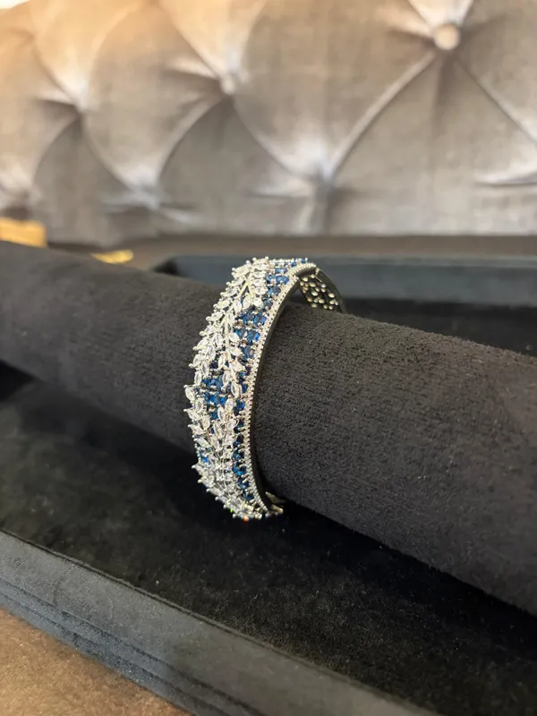 Blue_Stainless_Steel_Bracelet_For_Women