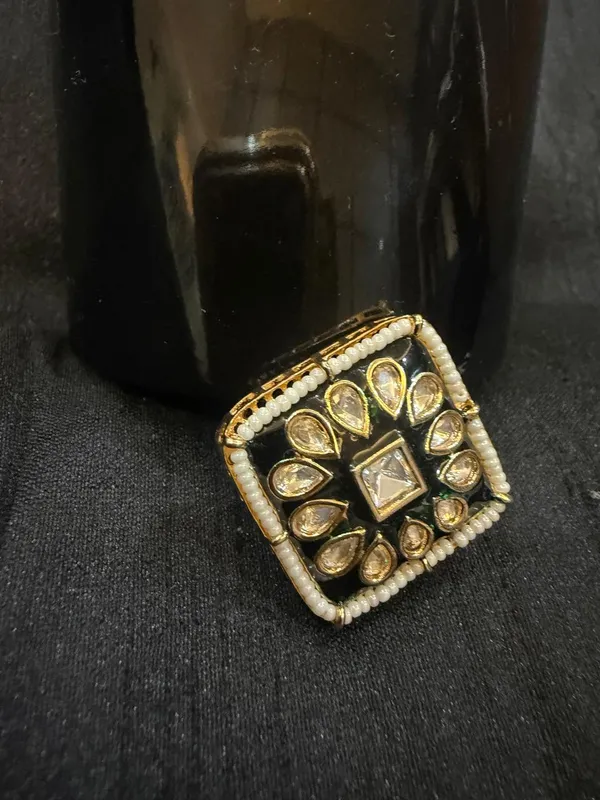 Gold_&_Black_Brass_Rings_For_Women