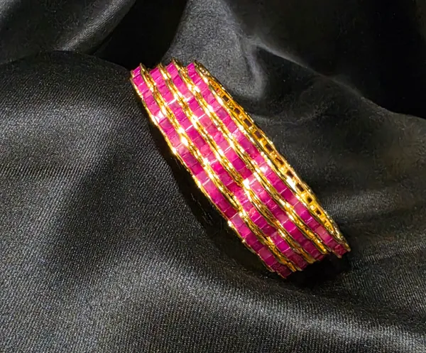 Gold_&_Pink_Stainless_Steel_Bracelet_For_Women