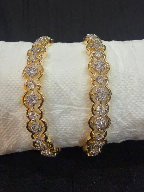 Gold_Stainless_Steel_Bracelet_For_Women