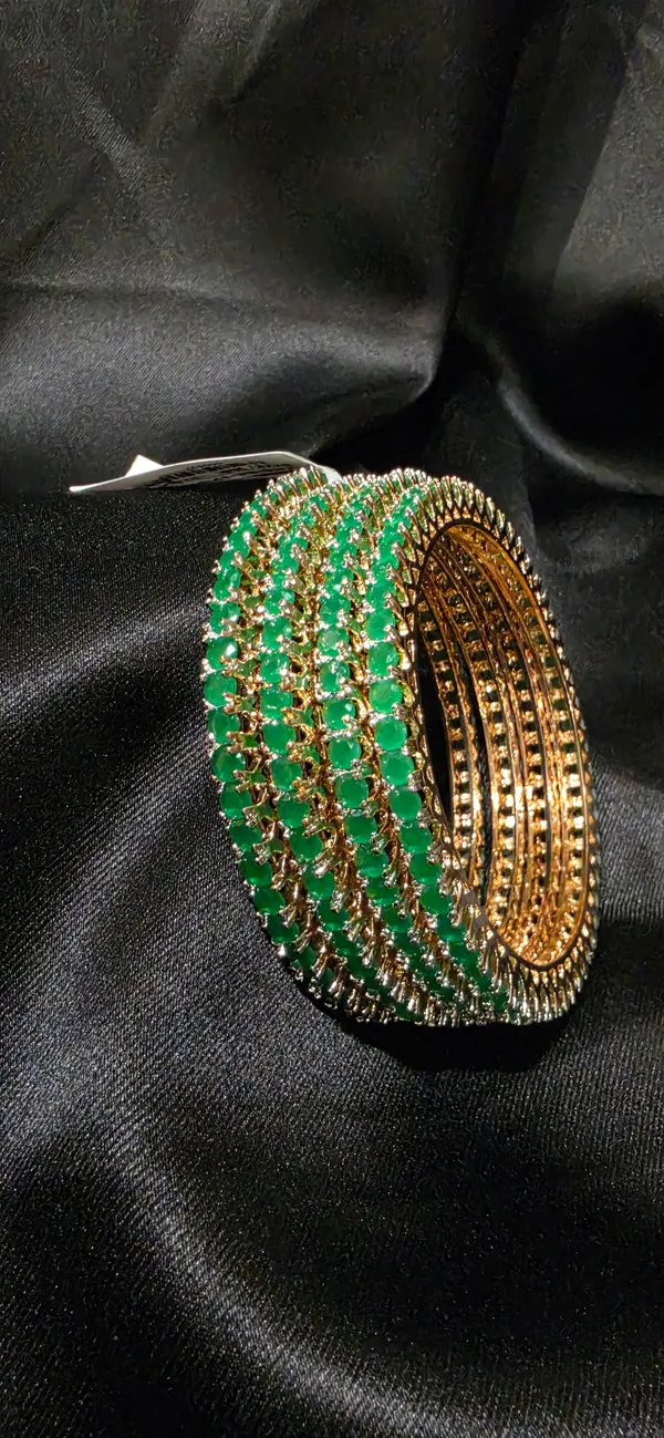 Green_&_Gold_Stainless_Steel_Bracelet_For_Women