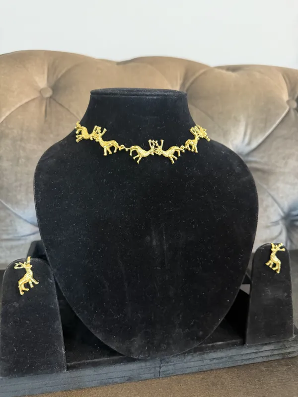 Gold_Brass_Necklace_Set_For_Women