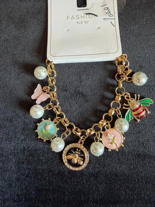 Gold_Stainless_Steel_Bracelet_For_Women