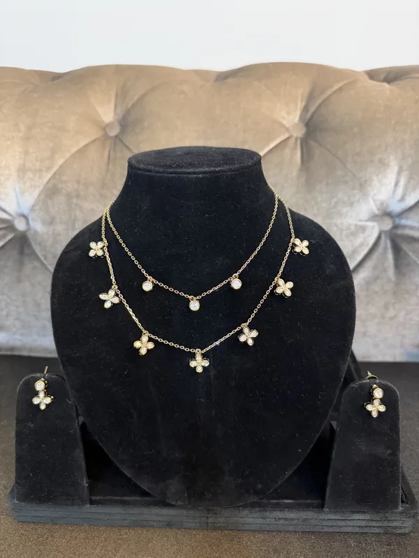 Gold_Brass_Necklace_Set_For_Women