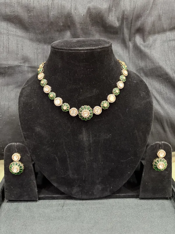 Green_&_Gold_Brass_Necklace_Set_For_Women