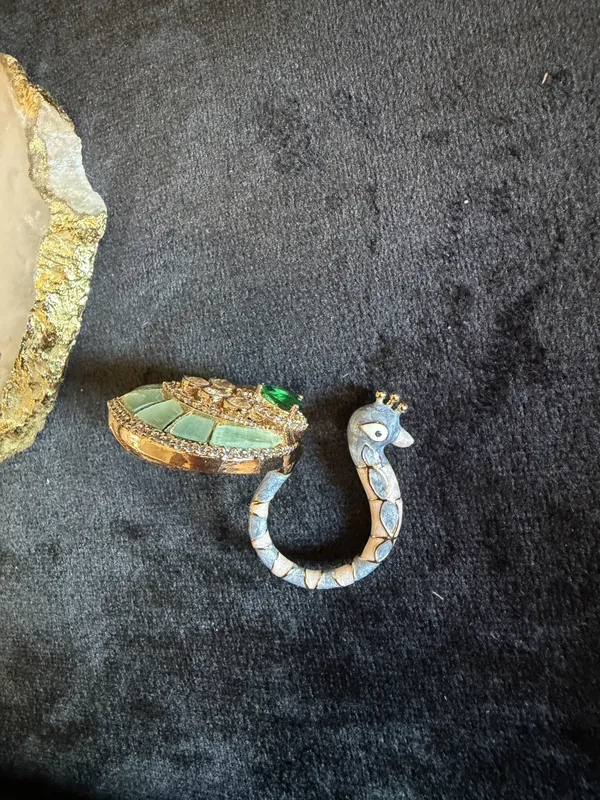 Green_&_Gold_Alloy_Rings_For_Women