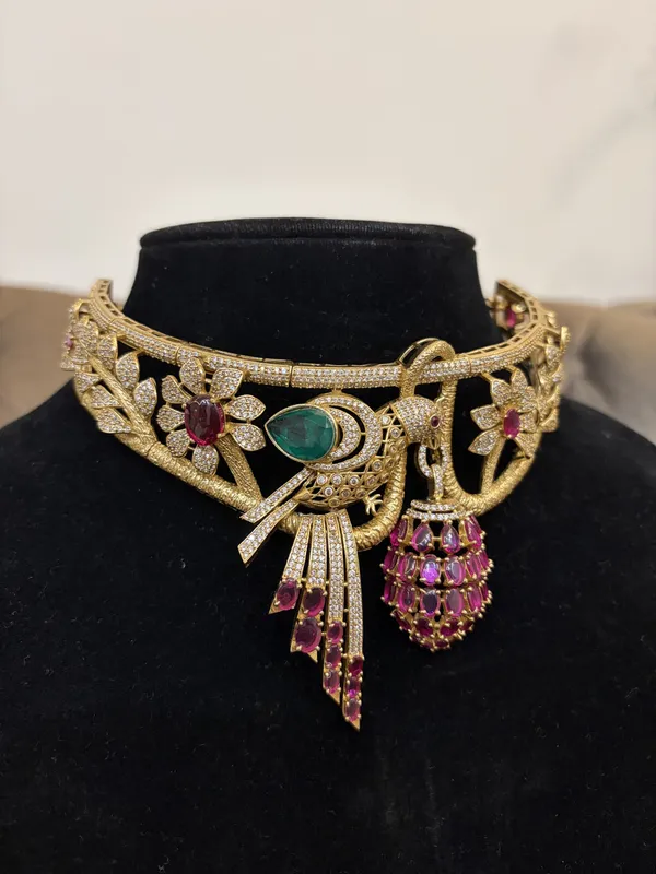 Gold_Brass_Necklace_Set_For_Women