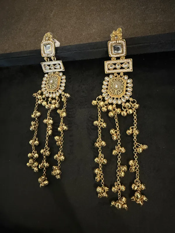 Gold_Brass_Earrings_For_Women