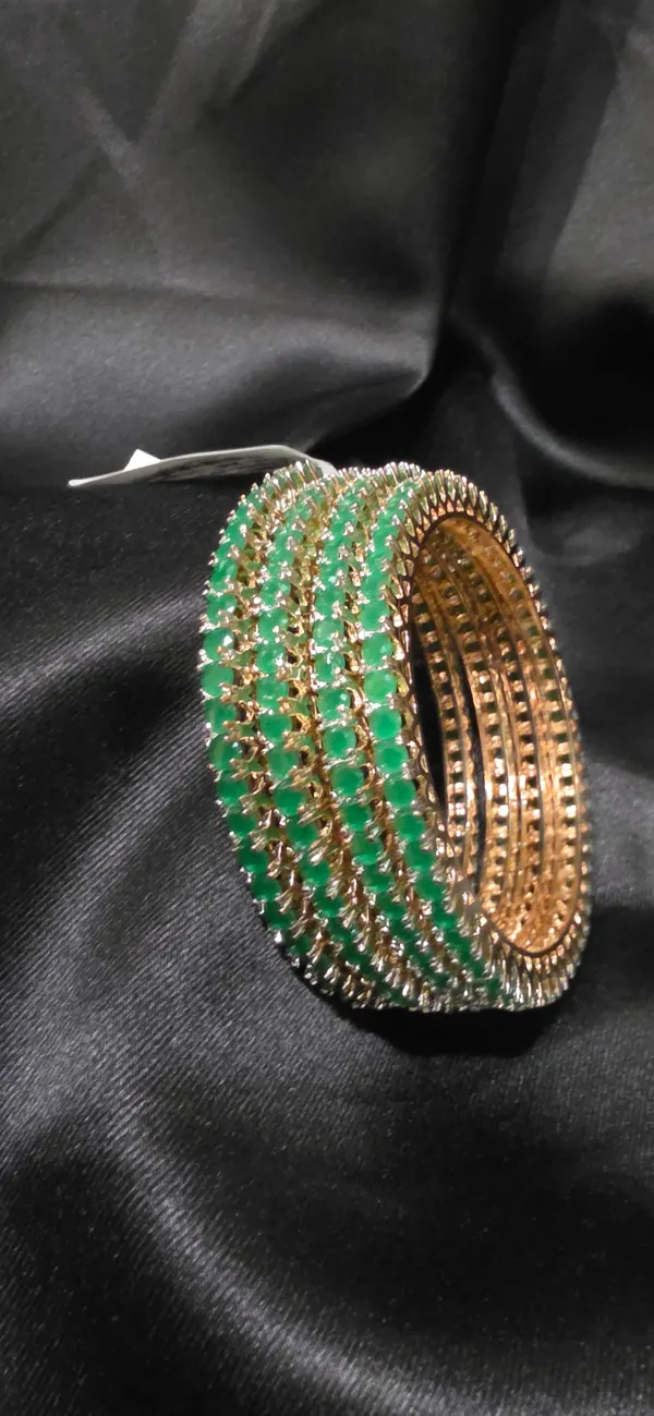 Green_&_Gold_Stainless_Steel_Bracelet_For_Women