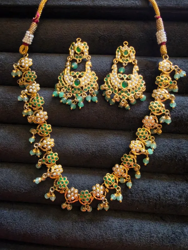 Green_&_Gold_Brass_Necklace_For_Women