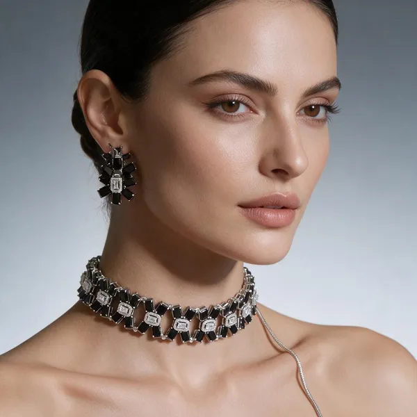 Silver_&_Black_Stainless_Steel_Necklace_For_Women