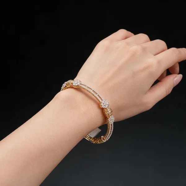 Gold_Stainless_Steel_Bracelet_For_Women